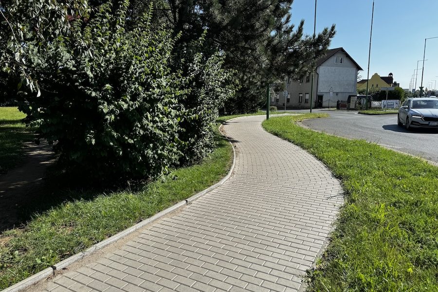 Oprava části chodníku v ul. Hradecká